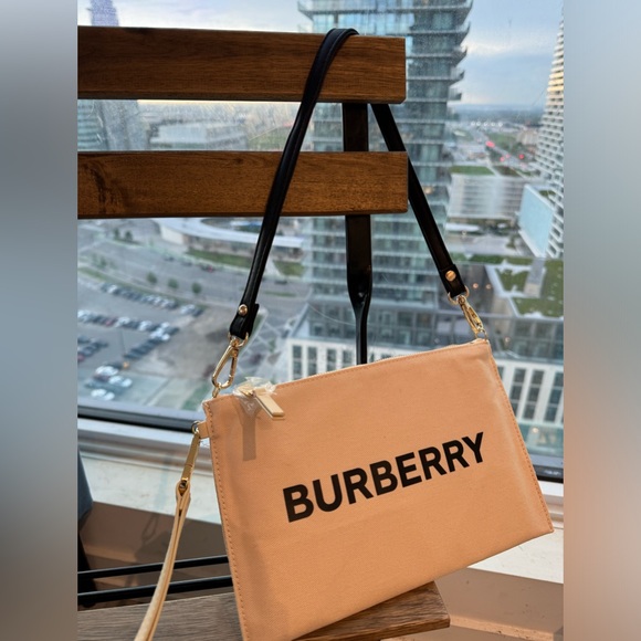 Authentic Burberry Cosmetic Pouch - Picture 2 of 8